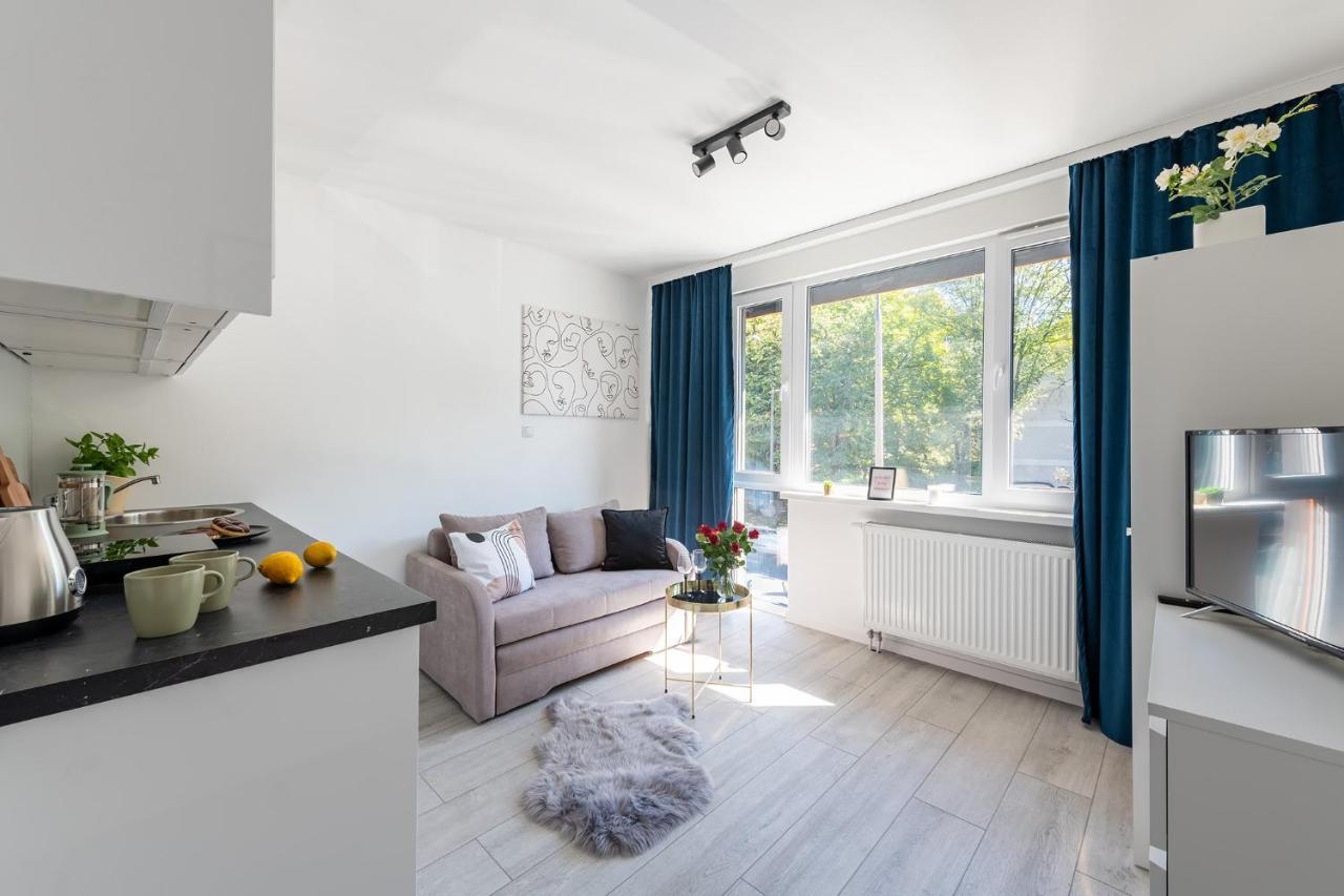 Batorego 220 - 450M Stacja Metra Pola Mokotowskie, 800M Biblioteka Narodowa - 20M Piekny Park Pola Mokotowskie - 800M Do Sgh - Wifi - Smart Tv - Good Apartments Warsaw Luaran gambar