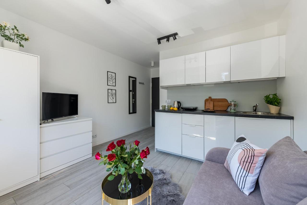 Batorego 220 - 450M Stacja Metra Pola Mokotowskie, 800M Biblioteka Narodowa - 20M Piekny Park Pola Mokotowskie - 800M Do Sgh - Wifi - Smart Tv - Good Apartments Warsaw Luaran gambar